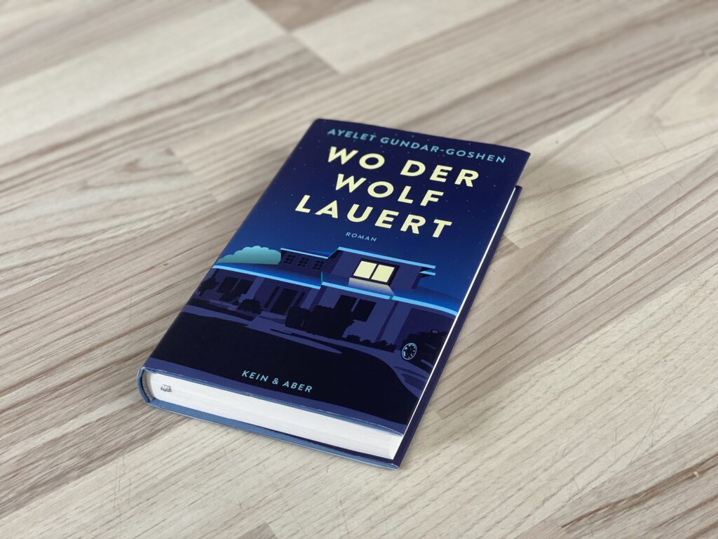 Buchcover "Wo der Wolf lauert" von Ayelet Gundar-Goshen
